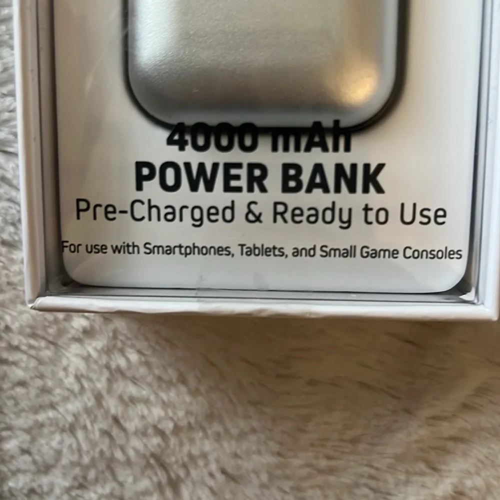 Charge Worx 4000 mAh Power Bank For Smartphones, tablets, & small game consoles